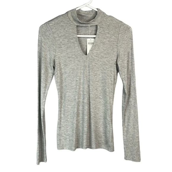 HOLLISTER NWT Ribbed Choker Neck Shirt Grey  Cutout Bodycon Viscose Stretch M - Picture 10 of 10